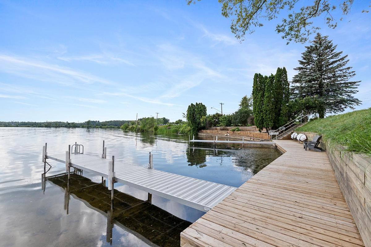 Pet-Friendly Cabin With Dock, Firepit, Bbq Newaygo Eksteriør billede