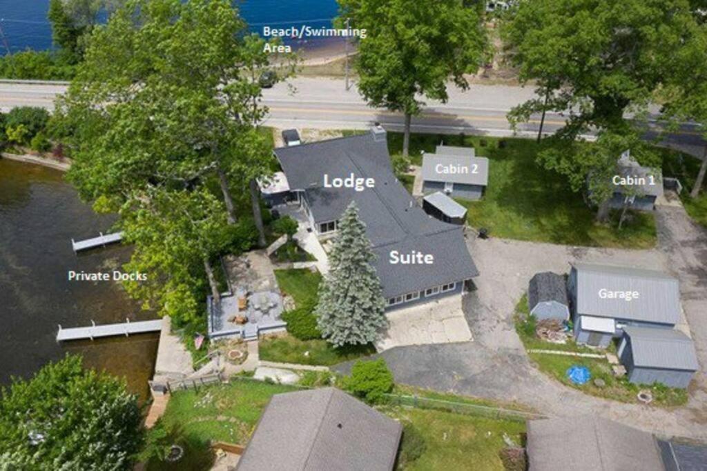 Pet-Friendly Cabin With Dock, Firepit, Bbq Newaygo Eksteriør billede
